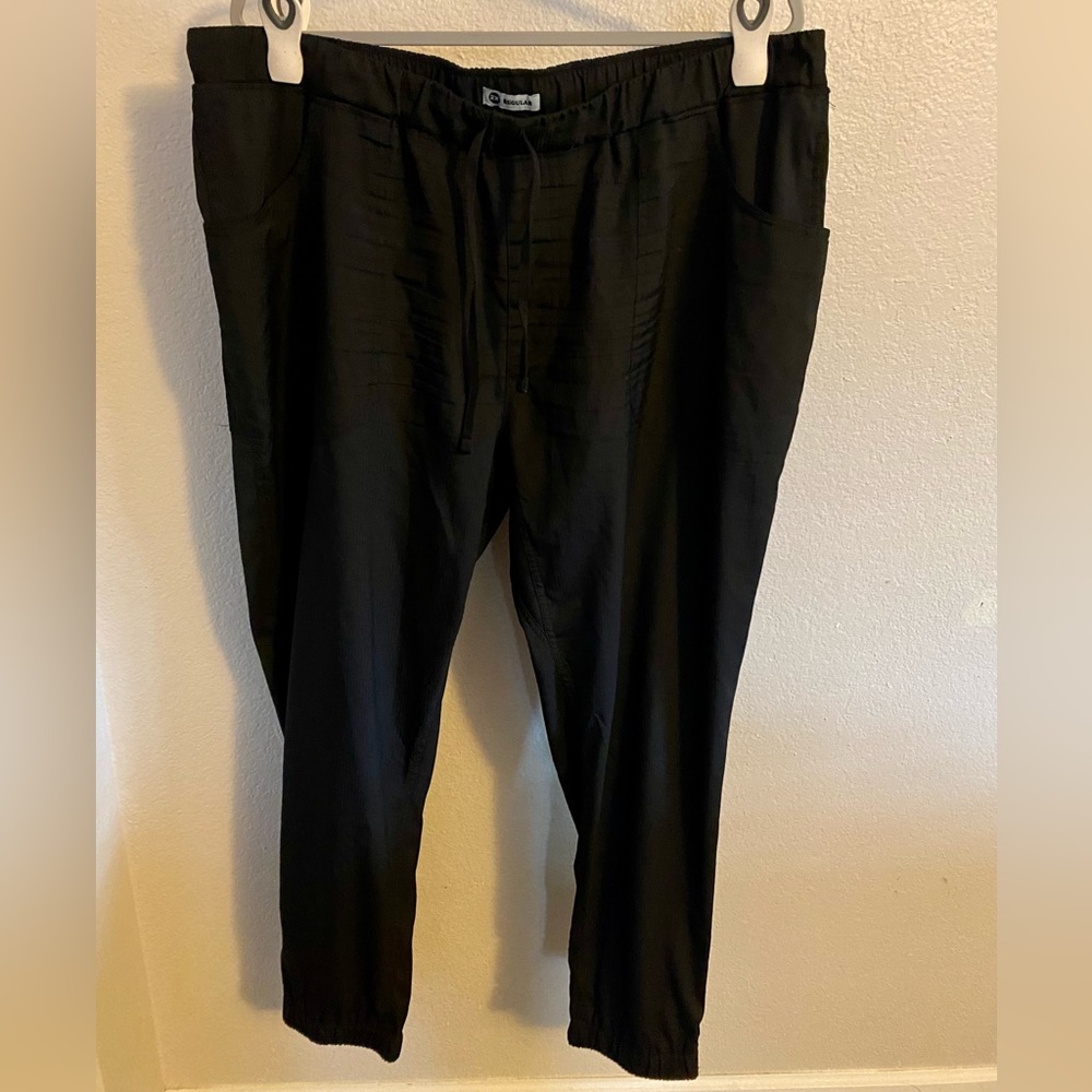 KOI Lite slim fit mechanical stretch pant Black Color